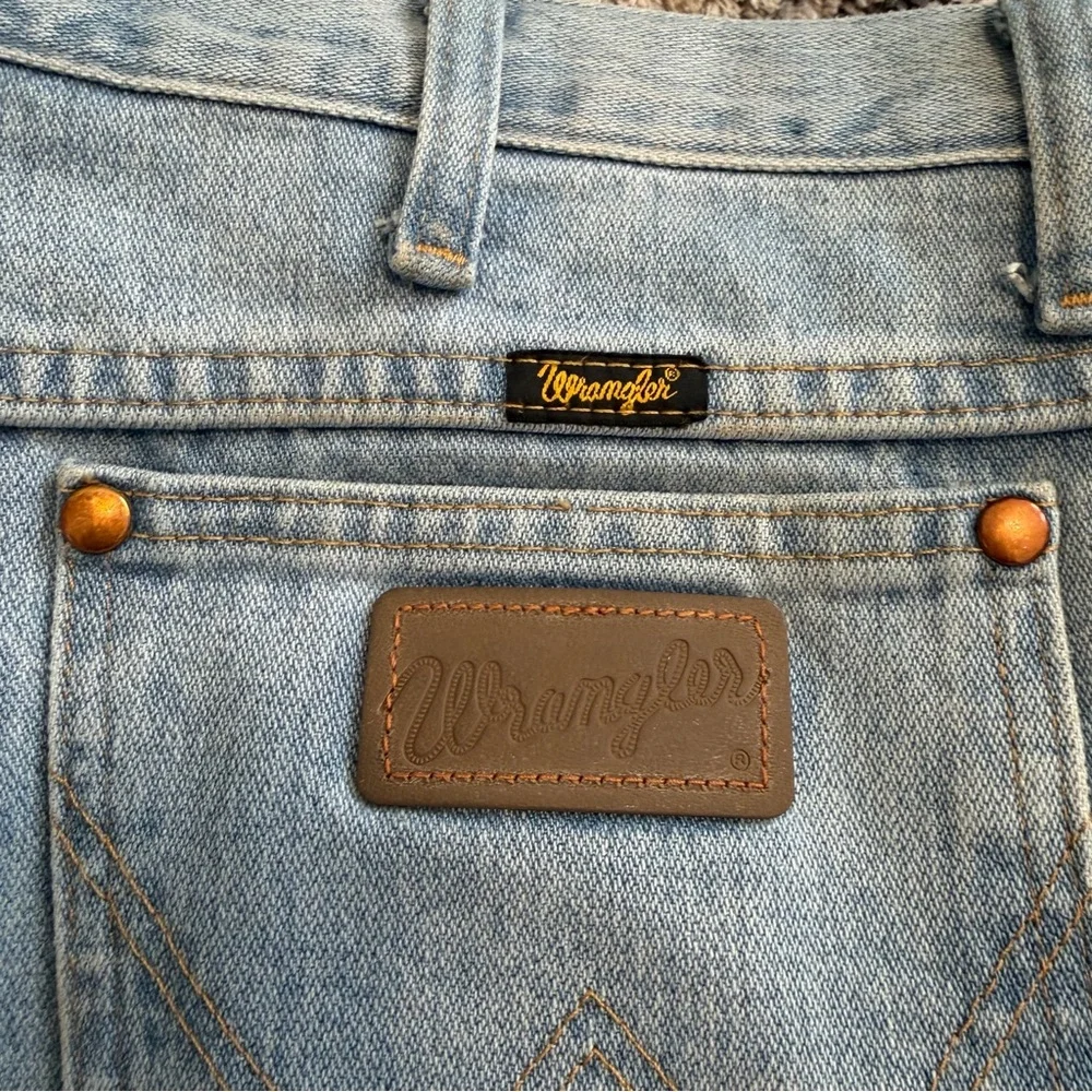 Wrangler Men’s Light Blue Cowboy Cut Slim Fit Western Denim Jeans